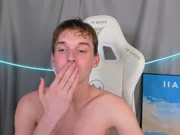 Live show preview for 4ever_dude