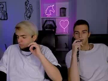 Live show preview for astren_villo