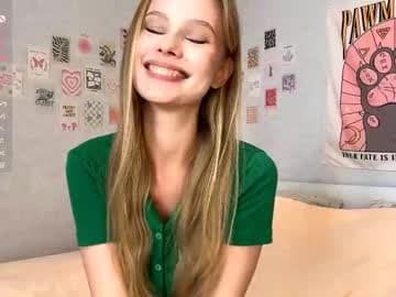 Live show preview for bella_gasp