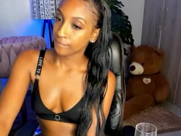 Live show preview for certified_emmalicious