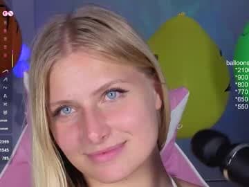 Live show preview for crystal_blond