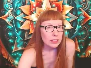 Live show preview for ember_starleena
