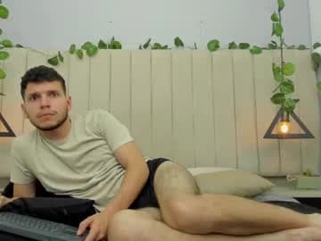 Live show preview for enzo_rivas