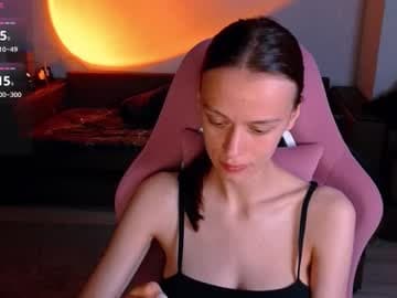Live show preview for erikasin