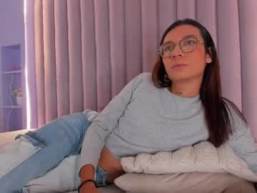 Live show preview for lauraagomezz__