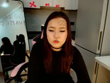 Live show preview for leyaleen