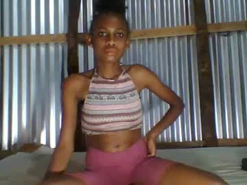 Live show preview for littleyanah