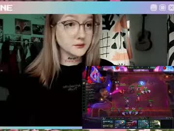 Live show preview for raiingurl