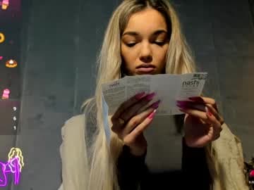 Live show preview for sassyt33n