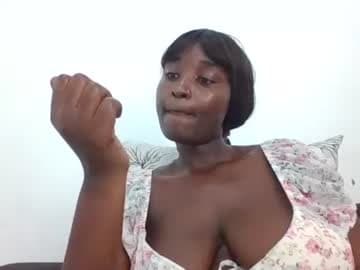 Live show preview for thick_eviey